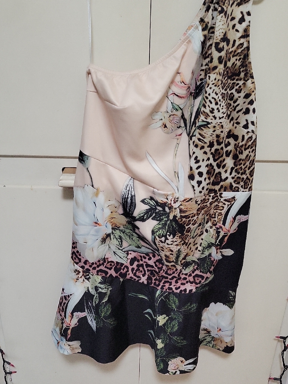 VENUS Cream Top with Subtle Blush Floral Trim